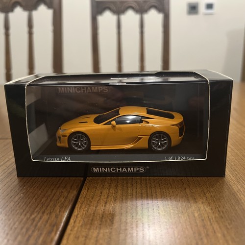 Scale minichamps lexus - 1:43,