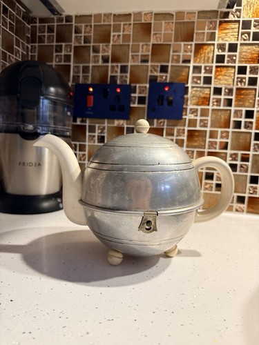 1930s art deco - deco, chrome