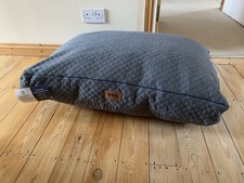Snug Pet Bed - Large