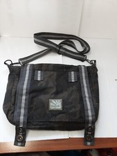 Bench crossover bag