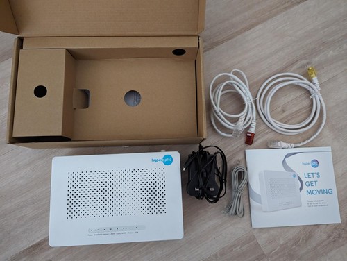 Hyperoptic router fibre modem - router,