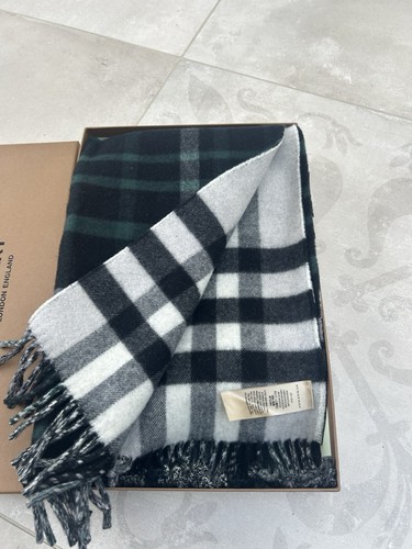 Burberry genuine giant check - genuine,