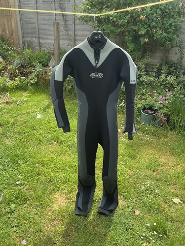 Womens 5mm waterproof - 5mm, “waterproof”