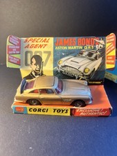 Corgi 261 James Bond Aston