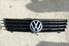 VW Polo 6N2 VW sign radiator