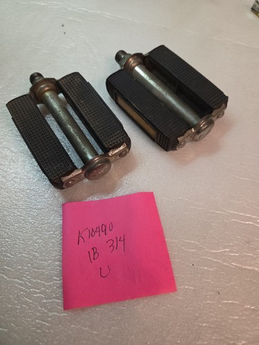 Vintage pedals set k10490 - pedals, k10490,