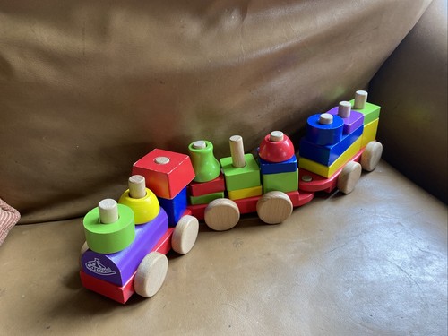 Bins carousel wooden pull - carousel,