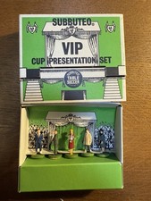 Subbuteo Vip Cup Presentation Set C135 Near Mint Condition WITH CUP