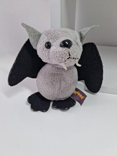 Merlin chessington vampire - merlin,, chessington,