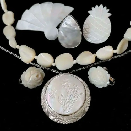 Mother pearl cameo rose - mother-of-pearl, fan