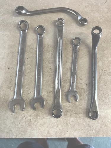 Bundle spanner s - of, spanner’s