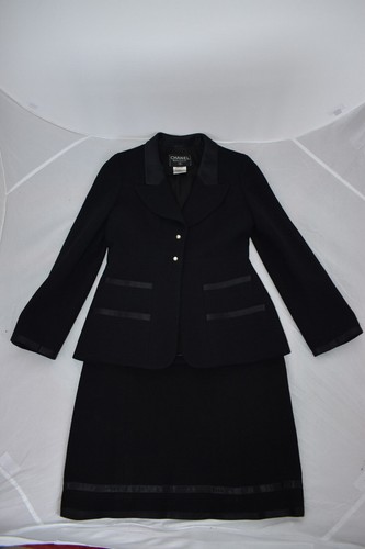 Chanel black bead button - chanel, up
