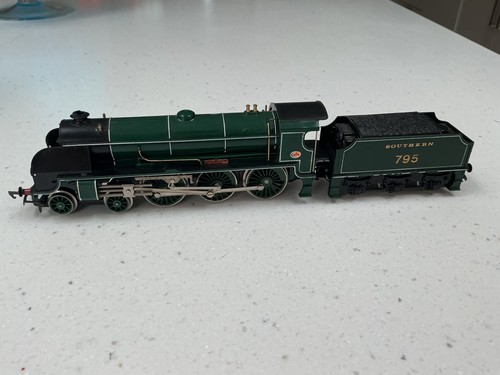 Hornby r154 class - sr, n15