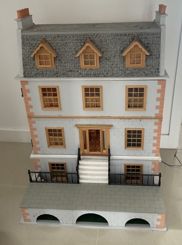 Georgian dolls house - georgian,