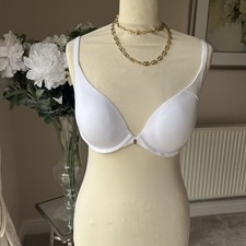 New Triumph  Body Make-Up WHU