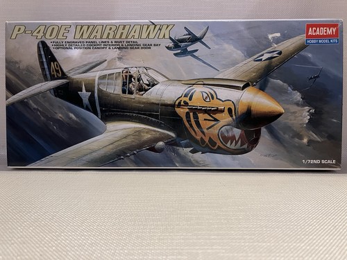 Academy 40e warhawk - academy, usaf