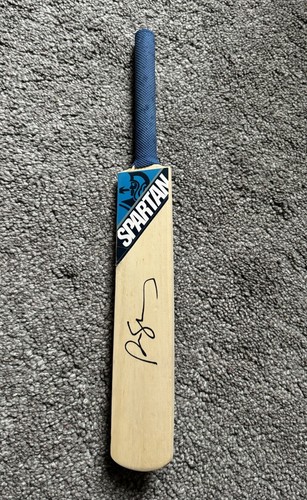 Andrew strauss signed - andrew,