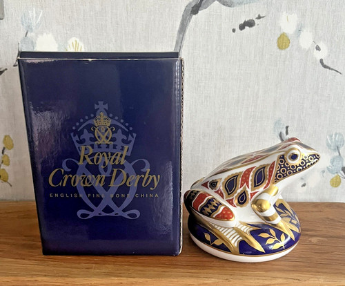 Royal crown derby paperweight - derby,