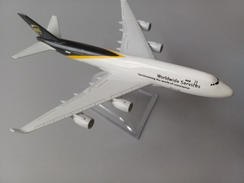 Diecast model airliner - model,