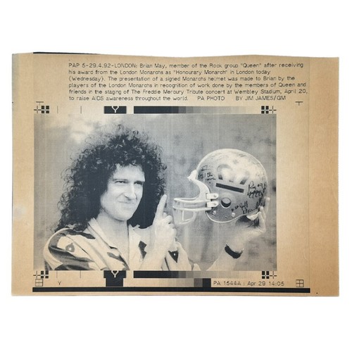 Press laserphoto queen - press,