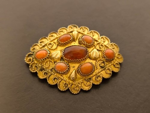 Vintage gold color coral - gold,