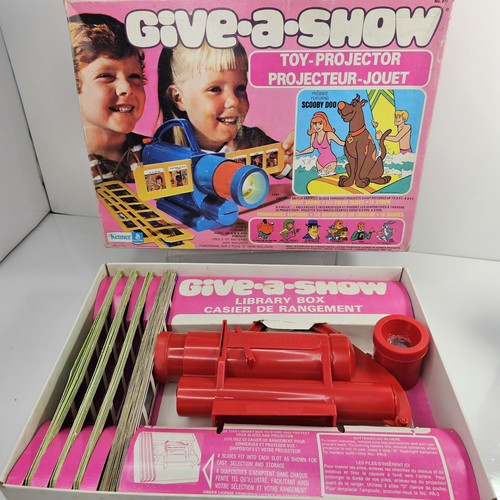 Give show projector kenner - a,