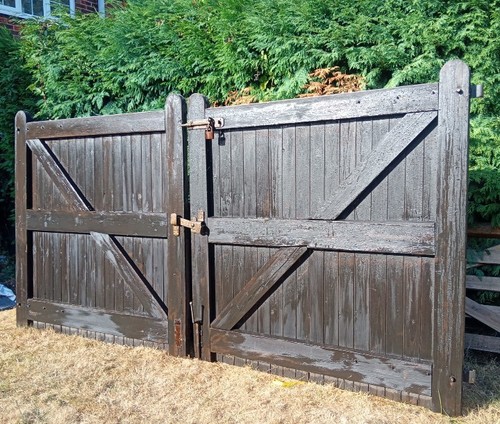Driveway gates wooden - gates,