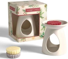 Yankee Candle Wax Melter Warmer with 3 Festive Wax Melts - Gift Set