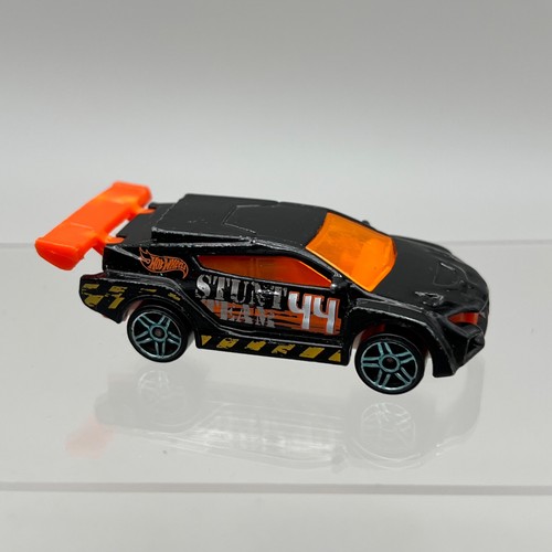 Hot wheels loop coupe hw - hot,