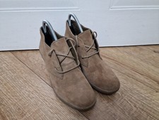 Clarks Active Air Wedge Heel Shoes Tan Beige Suede Uk Size 6 Used 