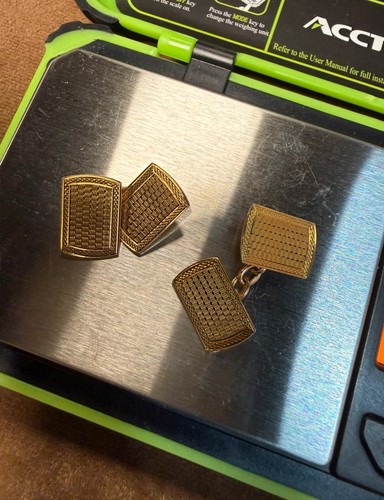 9ct gold cufflinks 375 - 9ct.,
