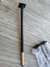 3  x Adjustable luxury table