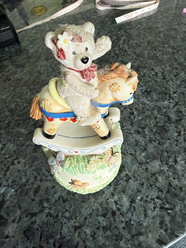 Vintage teddy doulton royal - by,
