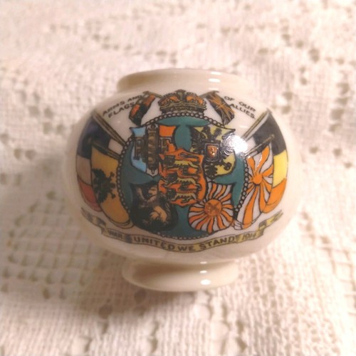 Crested ware arcadian - crested,