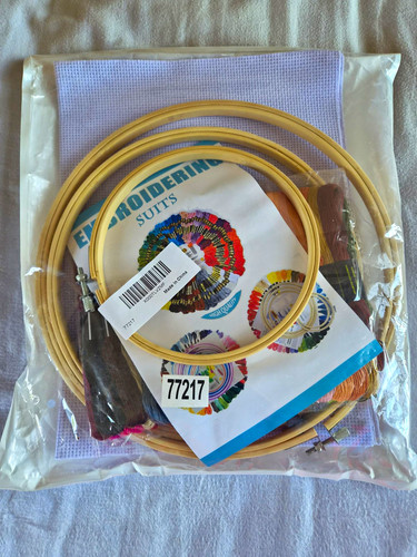 Wooden round embroidery hoop - wooden,