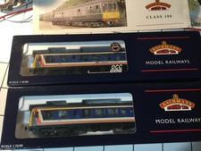 Bachmann 32-901 00 Gauge Class 108 'Network Southeast' 2 Car DMU