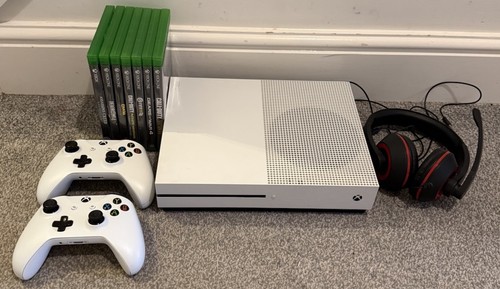 Xbox one 500gb bundle 2 - xbox, bundle,