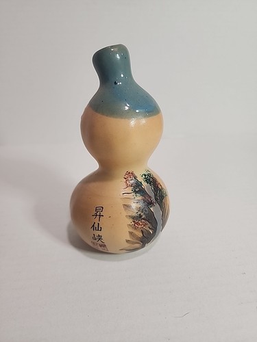 White pottery blue crystalline - white,