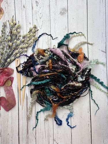 Fluffy hand spun - fluffy, art