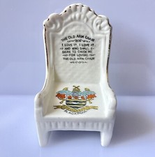 VINTAGE ARCADIAN CRESTED CHINA