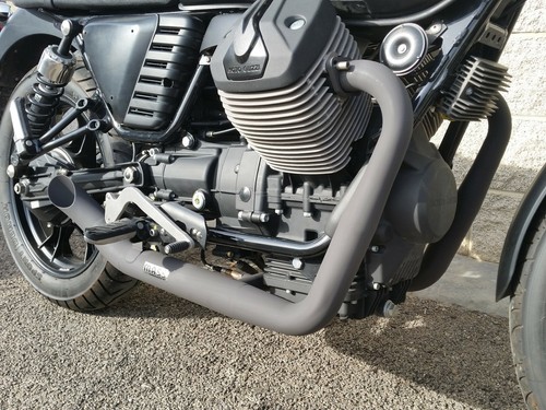 Moto guzzi 1st - v7,