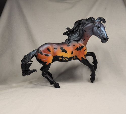 Breyer 2010 halloween - halloween, bats