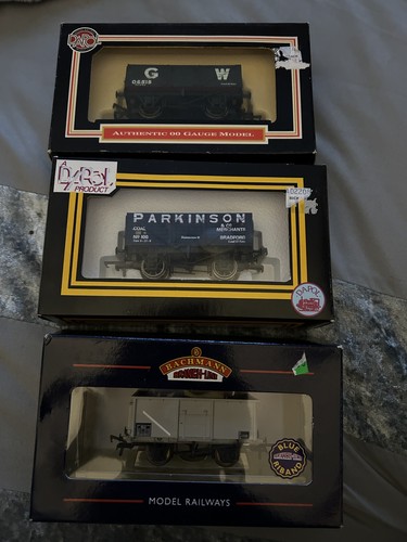 Dapol and bachmann wagon - and,