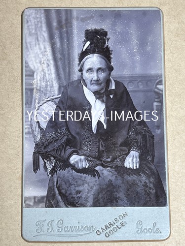 Old woman black - black, death