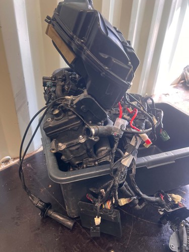 Yamaha yzf motor engine - yzf-r6,