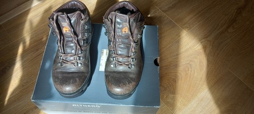 Altberg women malham walking - malham,