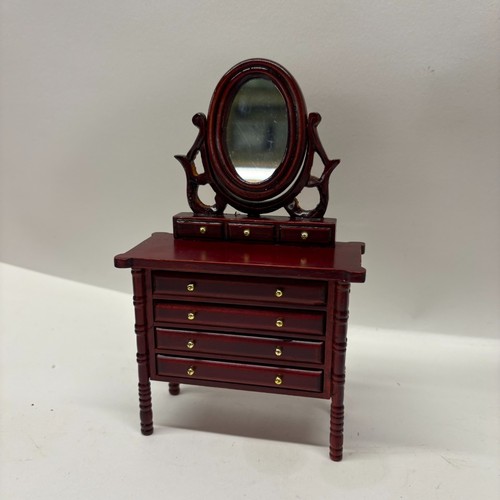 12th scale dolls house - 1:12th,