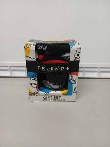 Friends mug sock gift set - &,