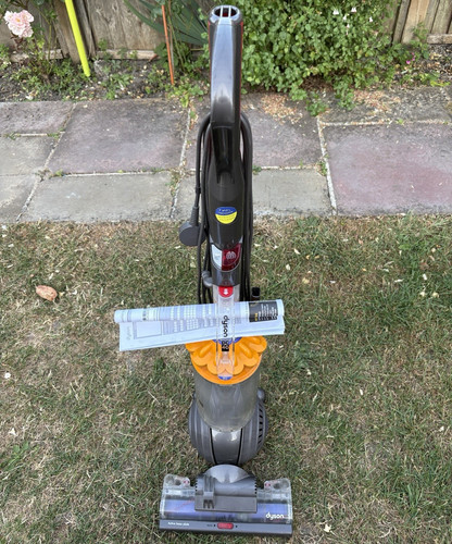 Dyson dc40 upright bagless - dc40,