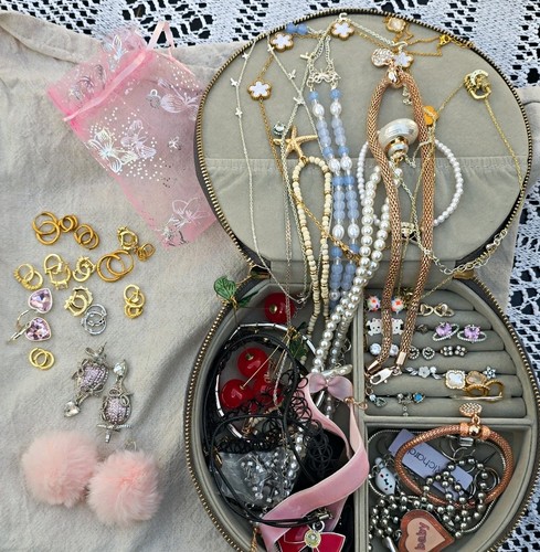 Joblot costume jewellery - costume, 50+